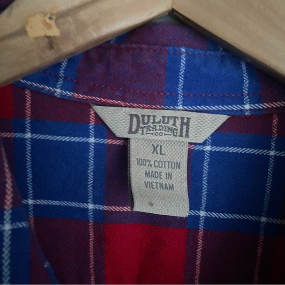 Duluth Trading Company Flannel Shirt Extra Large Red Blue Plaid XL - Picture 3 of 7